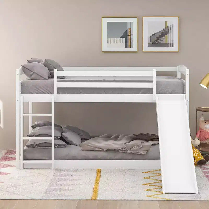 Letto a castello basso singolo/singolo grigio/bianco con scivolo e scaletta, 2 posti letto