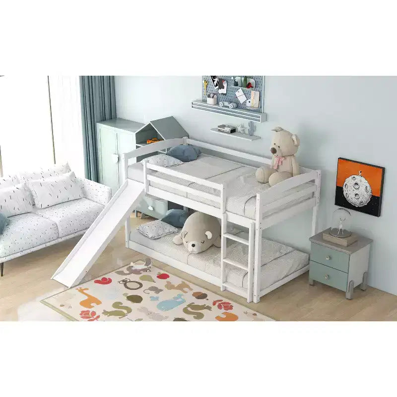 Letto a castello basso singolo/singolo grigio/bianco con scivolo e scaletta, 2 posti letto